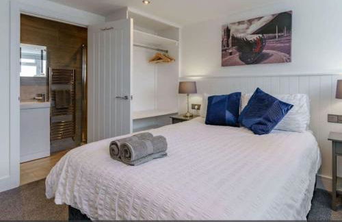 Tenby Heights, 5 en-suites, Parking & Garden - Photo 39