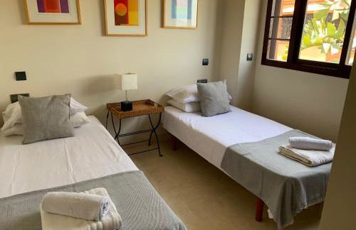 El Soto de Marbella FREE Golf-Tennis-Padel-Gym 2 Bedroom Penthouse - Foto 33