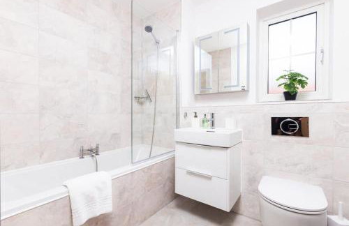 Tilehurst Cottage - Modern 3beds -3 baths- 20 min from Legoland-Ascot-Windsor - Photo 32