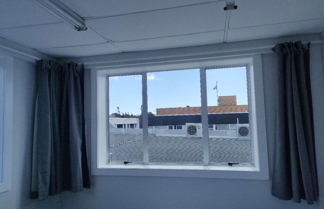 1 Double 1 Single 2 Sofa Beds Suite 2 - Photo 3