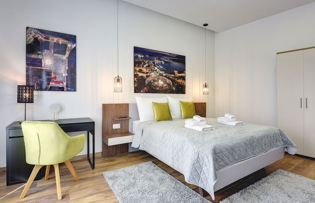 D&A Central Luxury Apartments - Photo 26