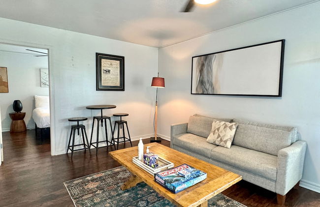 Beautiful Getaway Nears Asian Dist - Photo 32