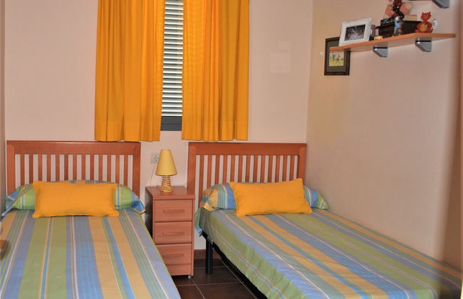 Bonito Apartamento con Vistas al Mar Marina Sant Jordi - Photo 3