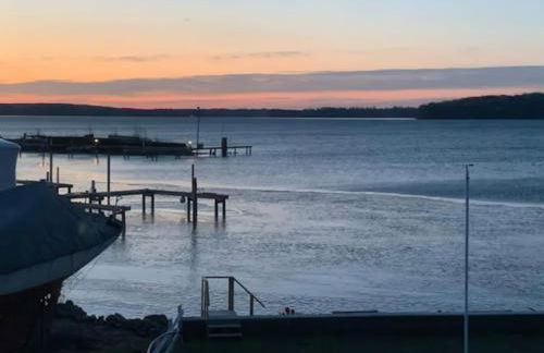 Waterfront Sodus Gem, Dock Game Loft Bay View - Foto 11