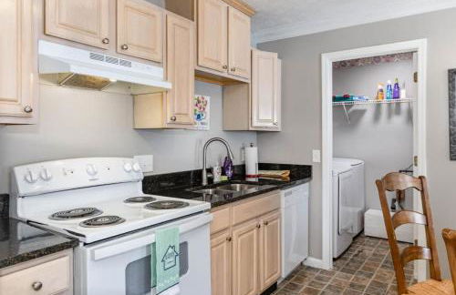 Relaxing home near Interstate - Foto 6