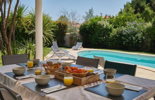 Superbe Villa récente, climatisée, piscine, 10 mn des plages et zones commerciales - Foto 5