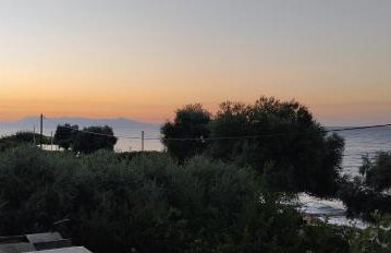 Δίπλα στο κύμα -Βeside the wave - Photo 19