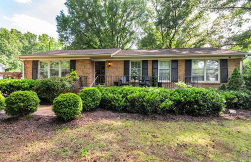 Southern Charm 2BR Greensboro Nest - Foto 15