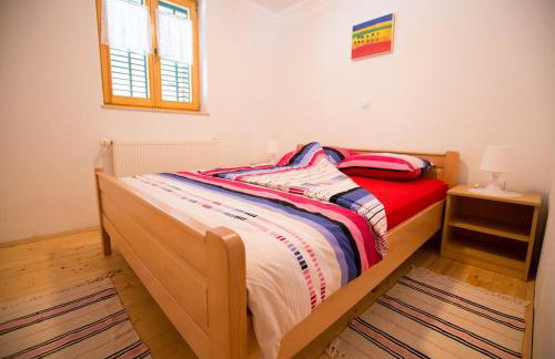 Ellen-Lara - Foto 12