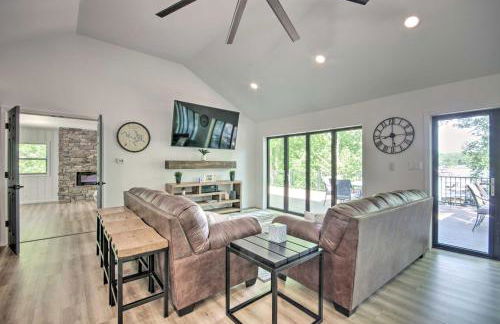 Lakefront Home, Pet Friendly, Sleeps 20, Private Dock - Foto 5