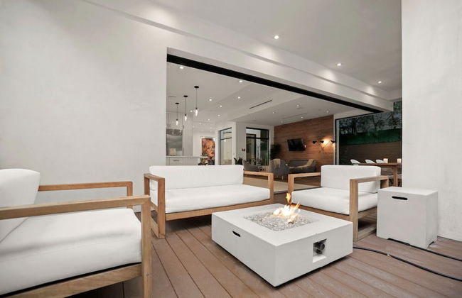 Crescent Heights - Photo 30