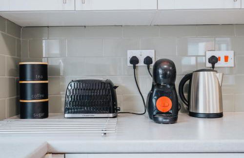 3 Bed House Near Liverpool Parking Sleeps 5 - Foto 41