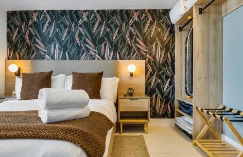 Stunning Lux 2 Bed 2 Bath with Panoramic View from Balcony - Foto 29