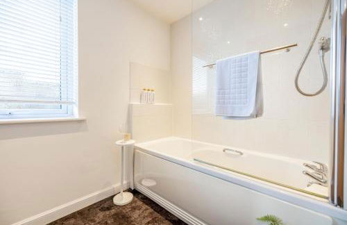 Bright House with Garden & Patio in Market Town - Foto 27