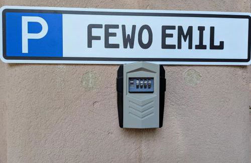 Gemütliches Apartment - hochwertiges Boxspringbett, privater Parkplatz, Terrasse, komplette Küche, WLAN, 40 Zoll HD TV - Foto 20