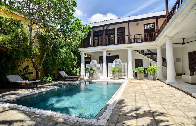 32 Middle Street - Photo 1