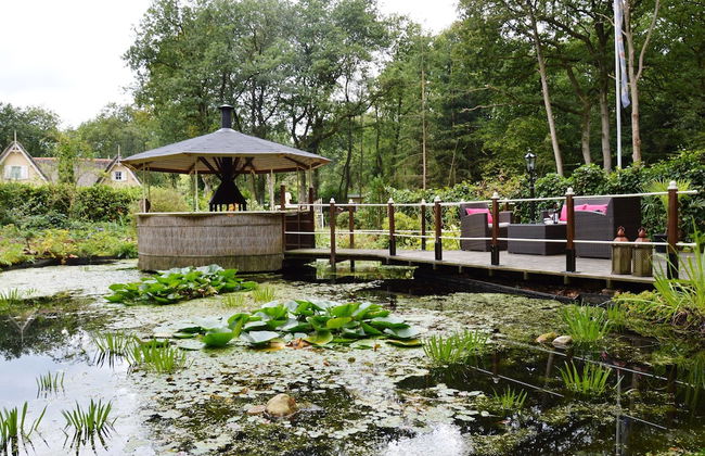 Detached Bungalow With Outdoor Fireplace - Foto 36