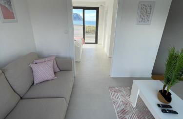 Lujosa casa en primera línea playa increibles vistas mar - Foto 23