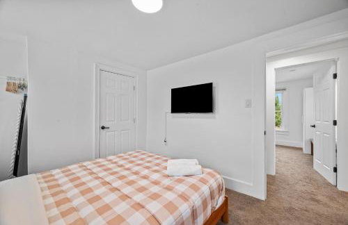 Slick&Spacious 2 Bdr Apt Natrona Hts - Photo 14