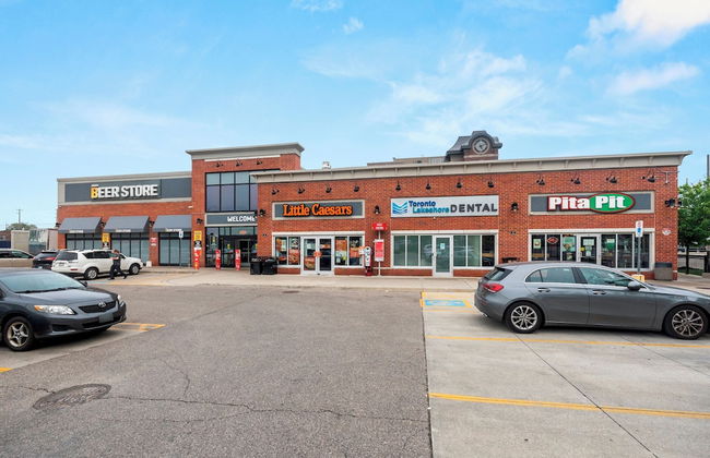 Etobicoke 2 Bedroom Townhouse Close to Waterfront - Foto 20