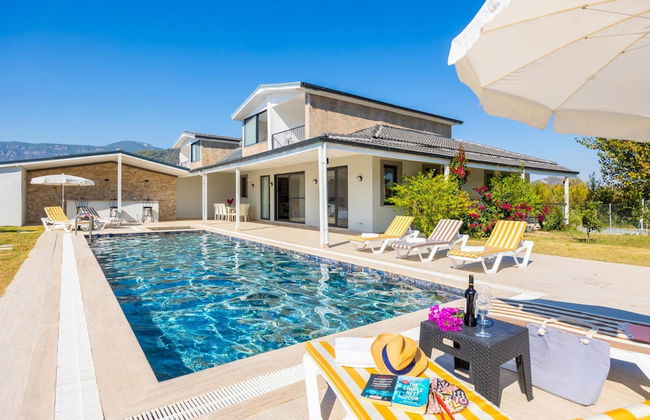 Villa Funda in Dalyan - Photo 2