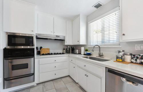 Heated Pool Oasis Close to Attractions - Foto 35