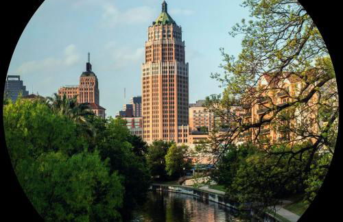 La Villa By The Riverwalk - Photo 1