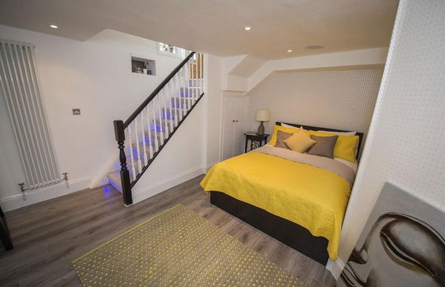 Spacious 2-bedroom Flat With 3 Beds in Ealing, W5 - Foto 2