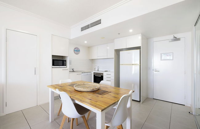 Ocean Pacific Broadbeach - Photo 22