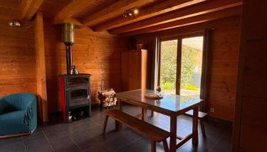 Maison écoresponsable classée 3 étoiles avec son jardin clos - Foto 2