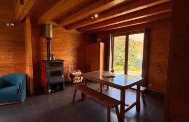 Maison écoresponsable classée 3 étoiles avec son jardin clos - Foto 2