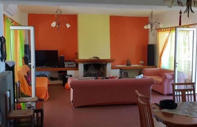 Villa in Hersonissos With Lush Garden - Foto 17