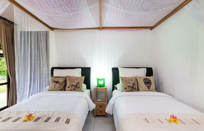 Villa Candi Kecil Empat by Villa Finder - Foto 4