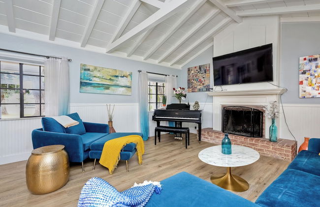 The Gathering Spot - Photo 19