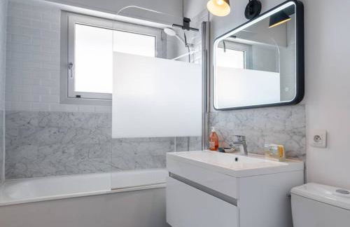 Studio rénové avec canapé convertible, balcon au soleil - FR-1-821-18 - Foto 5