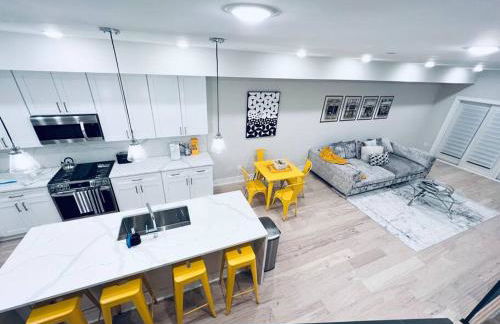 Designer 3BDR Penthouse with Private Rooftop Monument Views Near Popular H Street Corridor Parking Included Free Cancellation - Foto 5