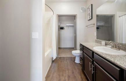 Landing Stunning 1BD Gym Clubhouse - Foto 13