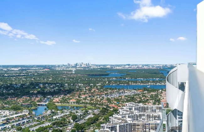 2BR Ocean Penthouse - Private Terrace & Hot Tub - Foto 81