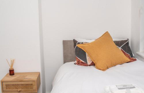 Modern 4 Bedroom House Sleeps 10 Free Parking Liverpool - Foto 54