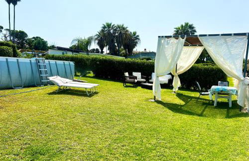 Casa con piscina e vista mare dal giardino - Photo 2