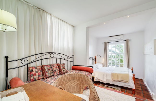 Camps Bay Holiday Apartment w Private Pool CBT Palm Suite - Photo 17