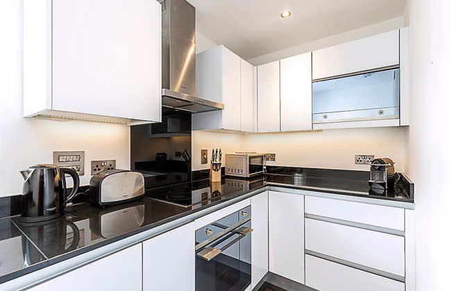 Elegant and Cosy Family Apartment in Marylebone - Photo 24