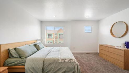 Family-Friendly 3-Story Home Sleeps 8 - Foto 3