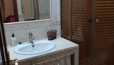 Maria Santian - Foto 5, Shower