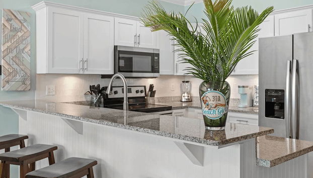 Beach Breeze by Avantstay Beachfront, Beach Chairs Included, 2 Pools! - Foto 4, Interior