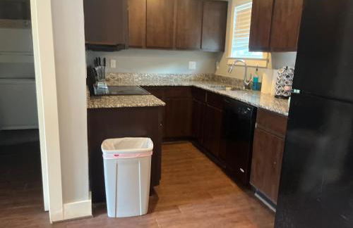 Chic & Cozy 1-bedroom Apartment with Free Parking - Foto 13