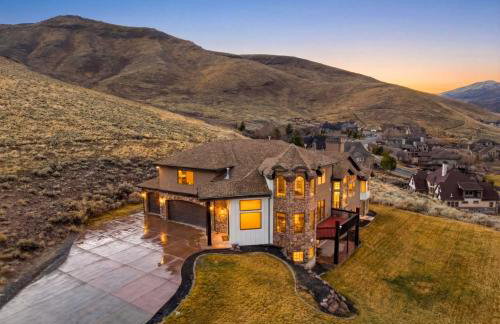 Private Family Home with Hot Tub - Foto 75