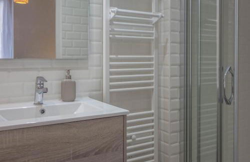 Maison calme et familiale avec cour, 3 chambres, 3 salles de bains à 10 min à pied de la gare - Foto 20