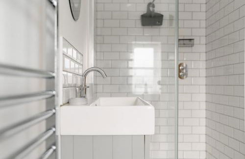 Large Modern Scenic 4 Bedroom Townhouse - Foto 19