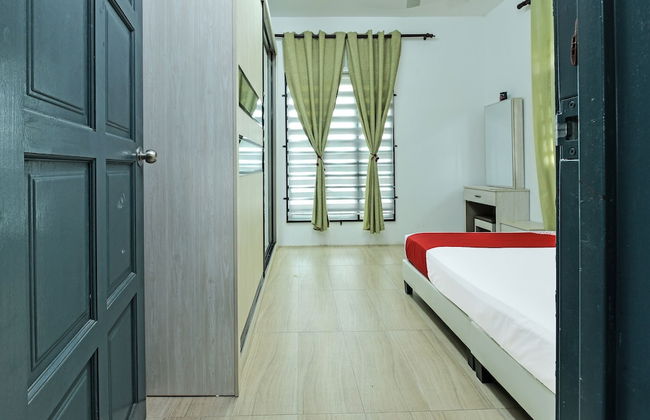 OYO HOME 90682 Liliz Mambang Farmstay - Foto 2